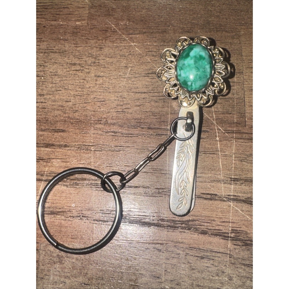 Vintage Kings Key Finder Silver Tone Floral Turquoise Type Stone LA California